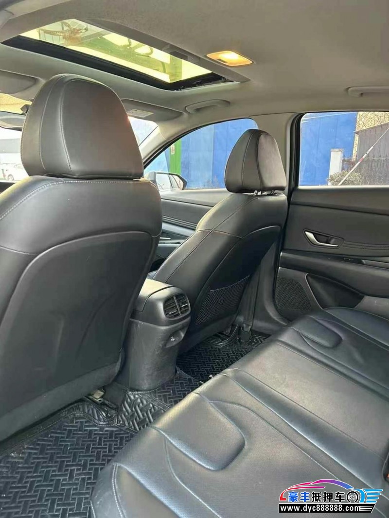 23年现代伊兰特轿车抵押车出售