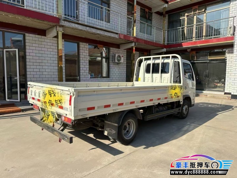 23年福田领航轿车抵押车出售