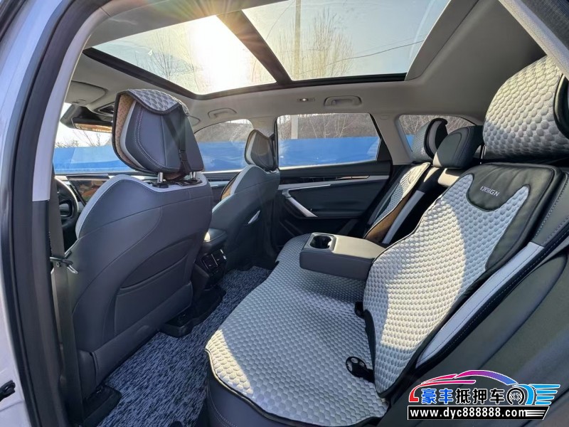 24年吉利博越轿车抵押车出售