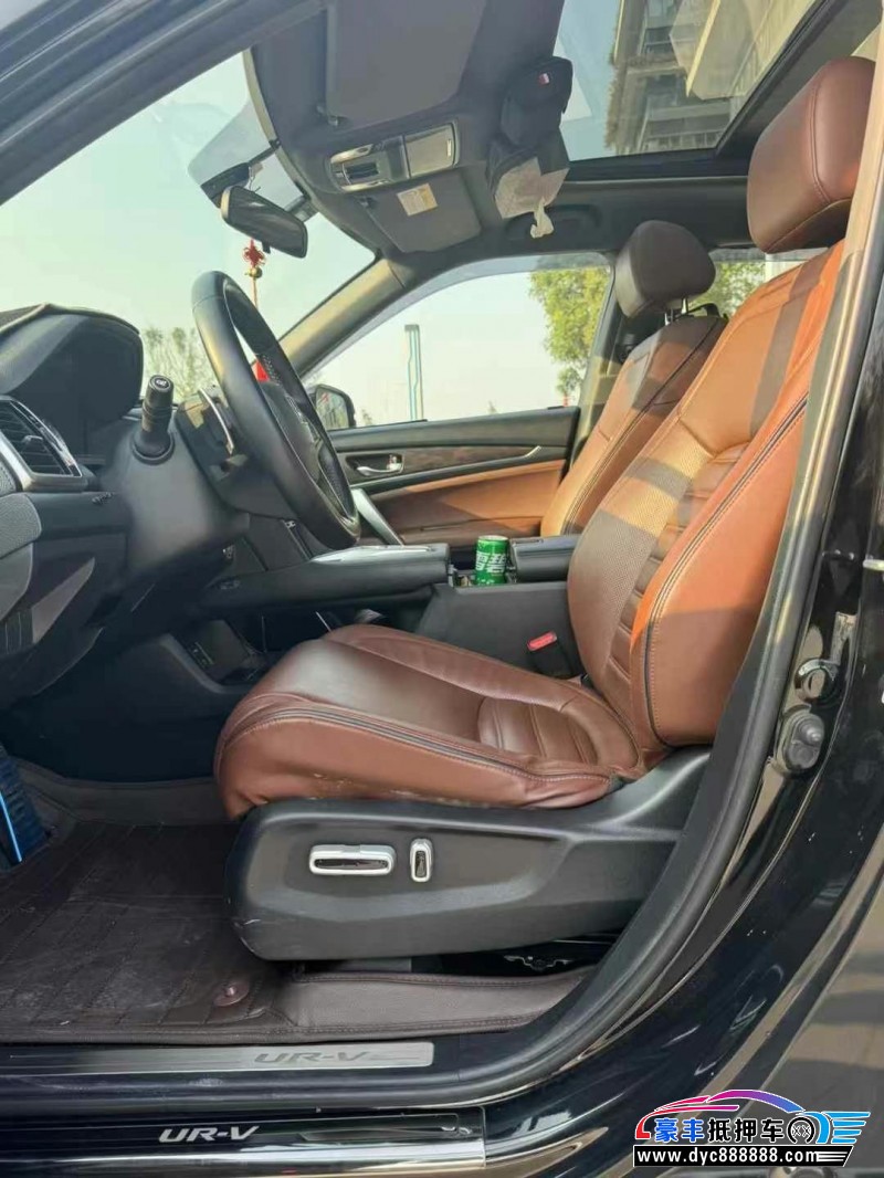 18年本田UR-V轿车抵押车出售