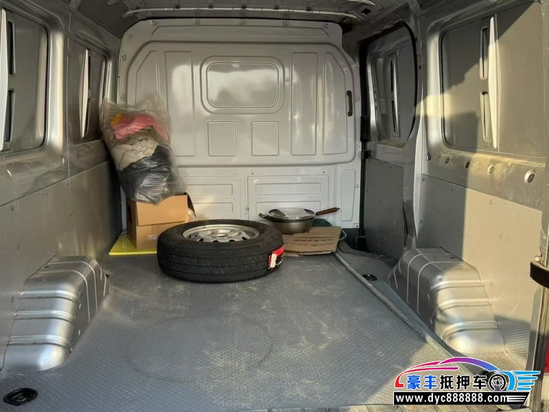 24年福田图雅诺轿车抵押车出售