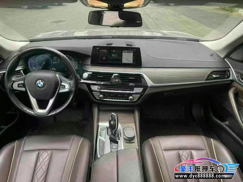 19年宝马5系轿车抵押车出售