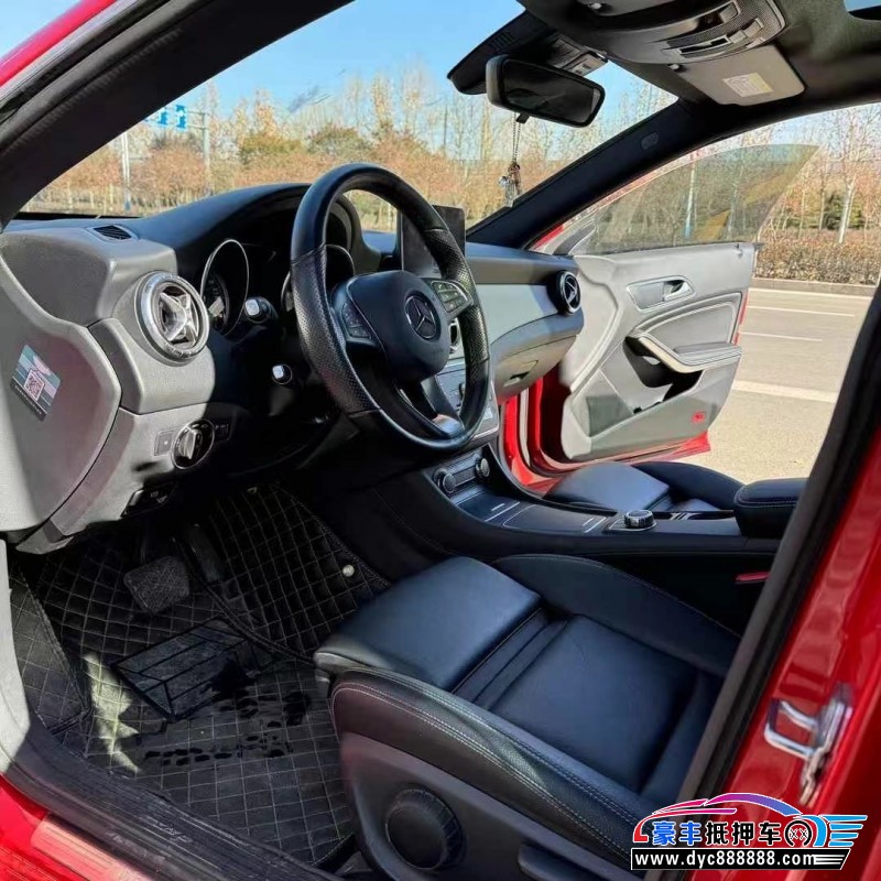 18年奔驰CLA轿车抵押车出售