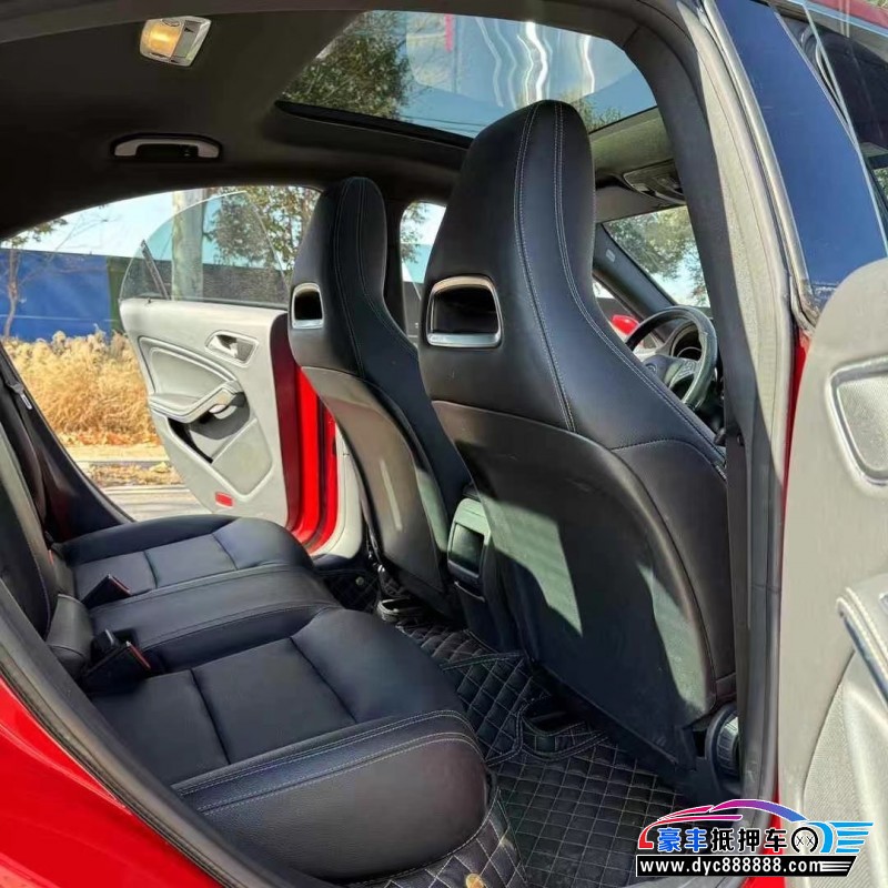 18年奔驰CLA轿车抵押车出售