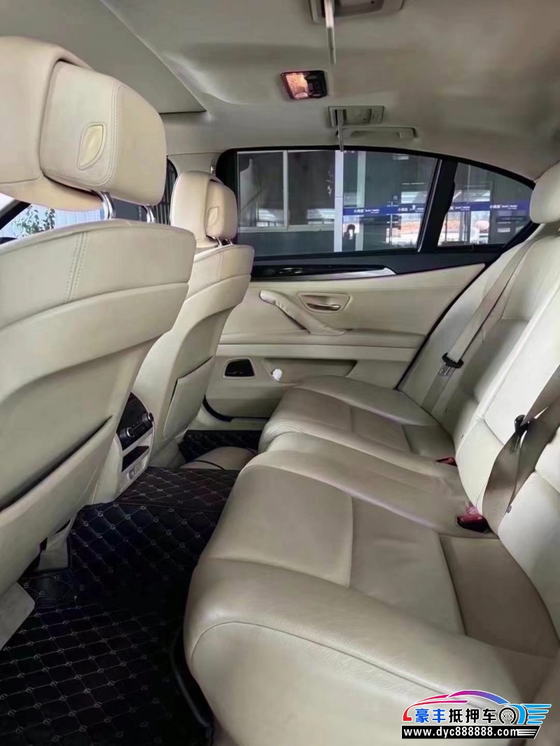 13年宝马5系轿车抵押车出售