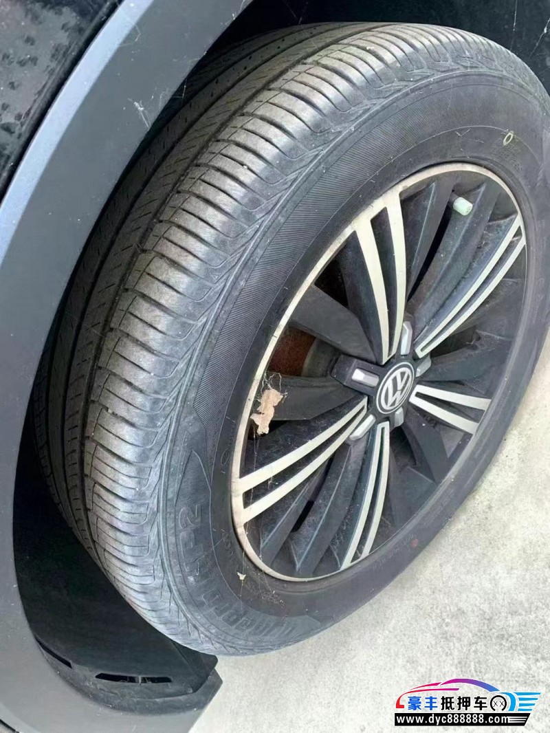 20年大众途观轿车抵押车出售