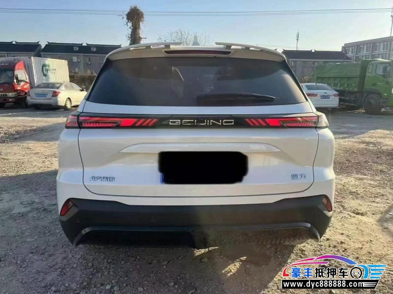 23年北汽制造魔方轿车抵押车出售