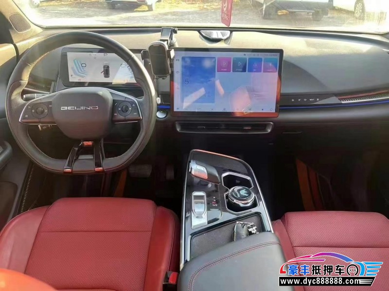 23年北汽制造魔方轿车抵押车出售