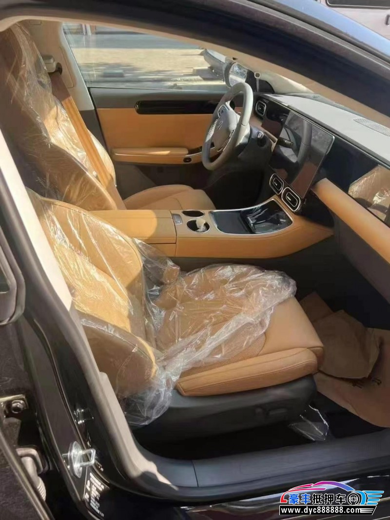 25年零跑c01轿车抵押车出售