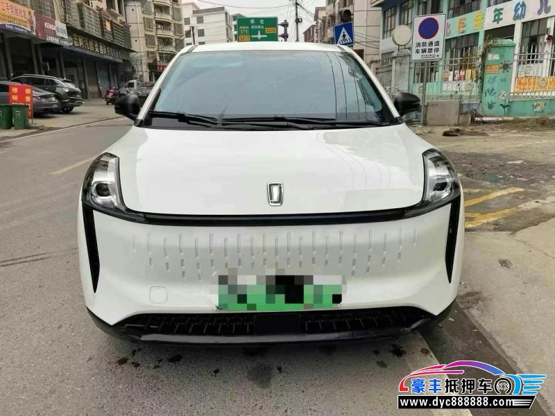 23年奔腾E05轿车抵押车出售