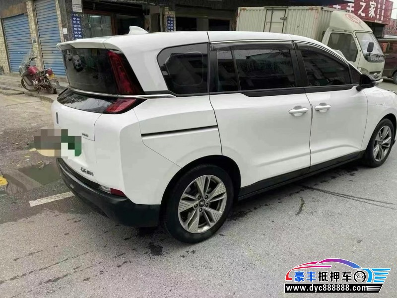 23年奔腾E05轿车抵押车出售