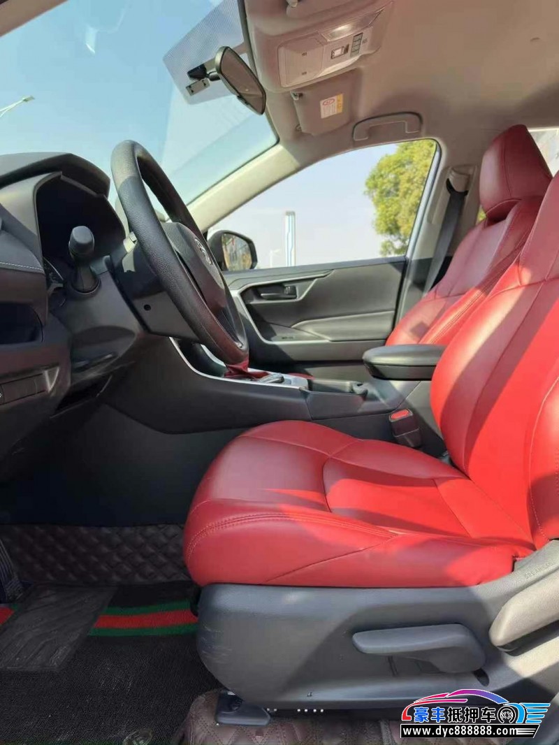 23年丰田威兰达轿车抵押车出售