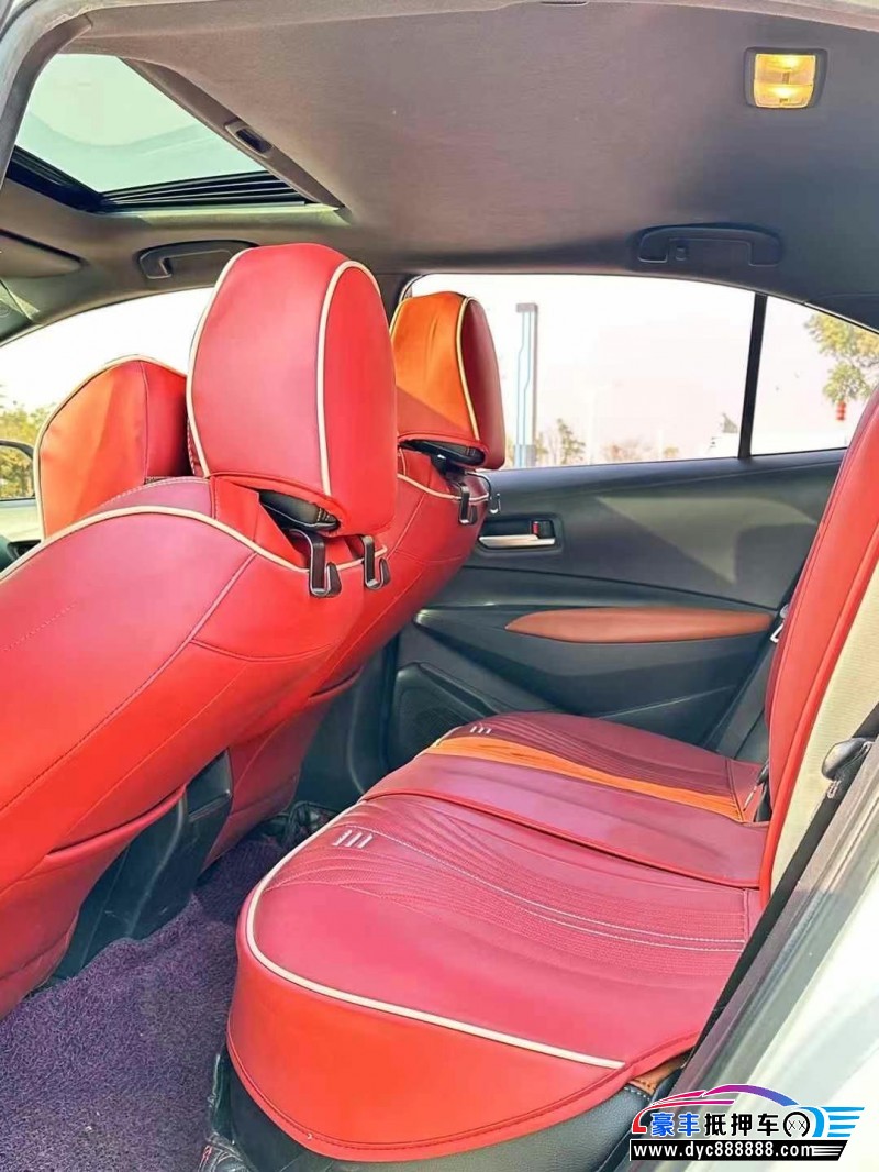 20年丰田雷凌轿车抵押车出售