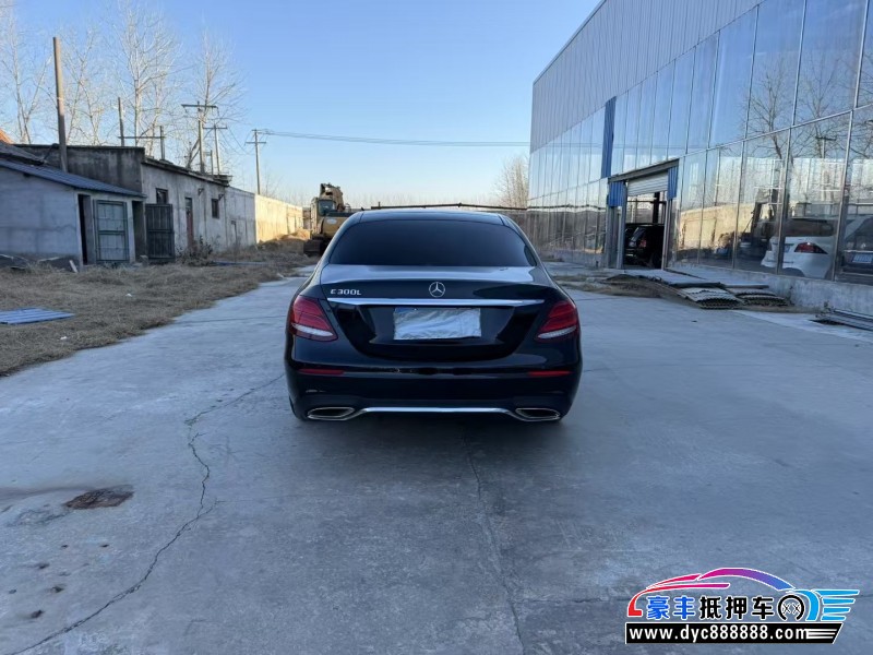 19年奔驰E轿车抵押车出售
