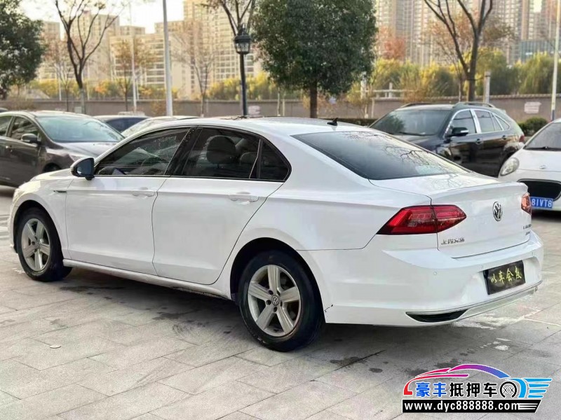 20年大众凌渡轿车抵押车出售