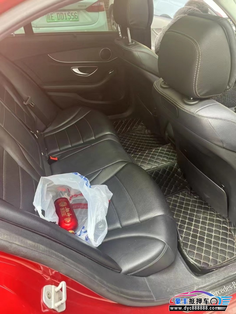 16年奔驰C轿车抵押车出售