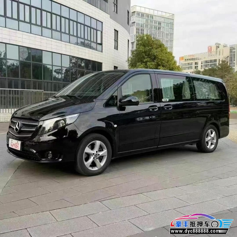 18年奔驰威霆轿车抵押车出售