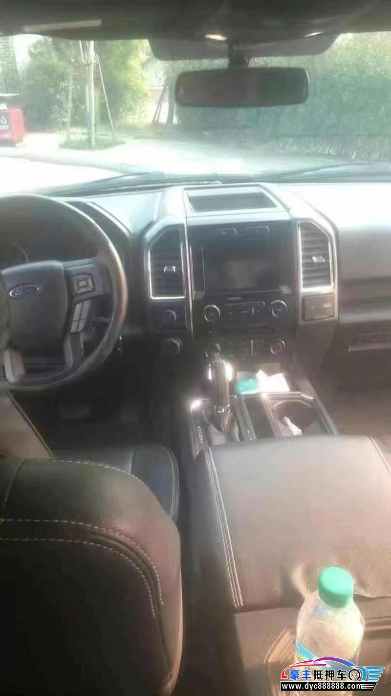 17年福特猛禽轿车抵押车出售