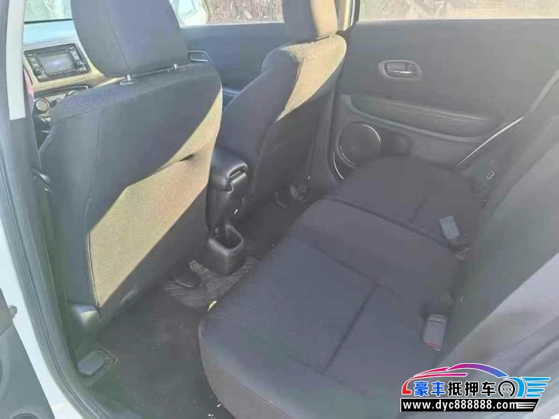 16年本田缤智轿车抵押车出售