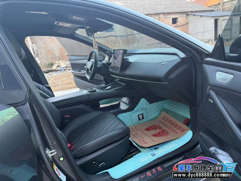 23年长安深蓝SL03轿车抵押车出售