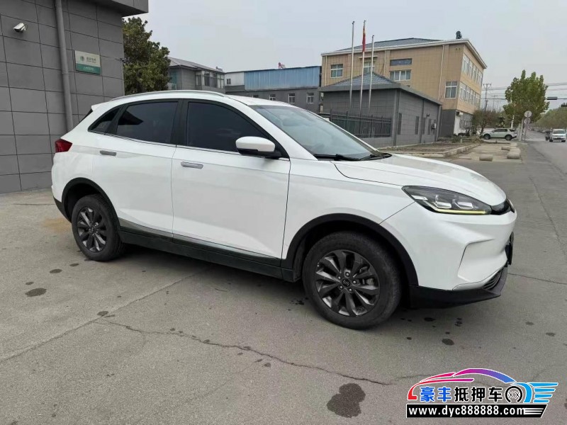 20年威马汽车ex5轿车抵押车出售