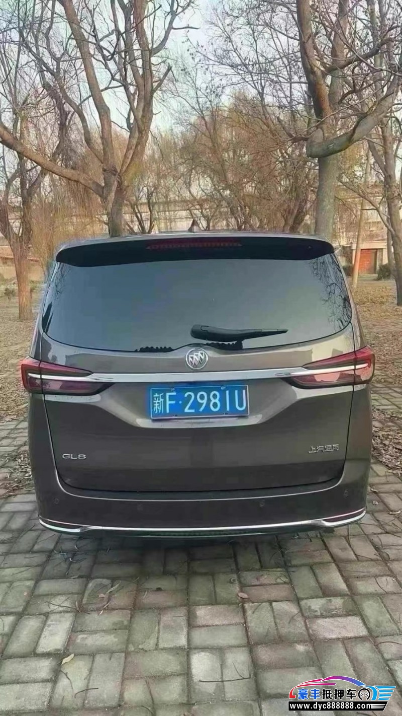 24年别克GL8轿车抵押车出售