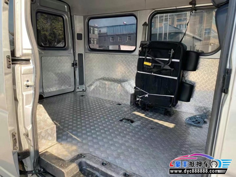 21年东风御风轿车抵押车出售