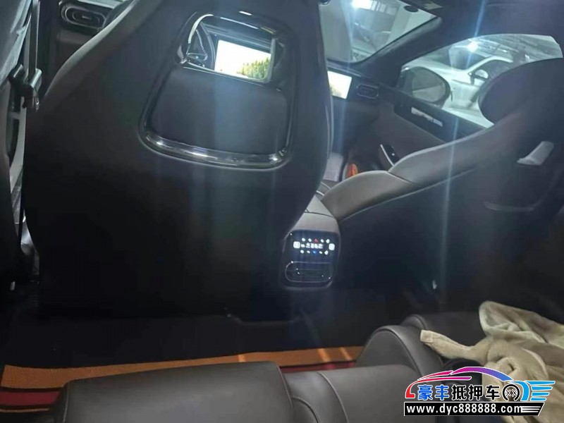 23年零跑c01轿车抵押车出售