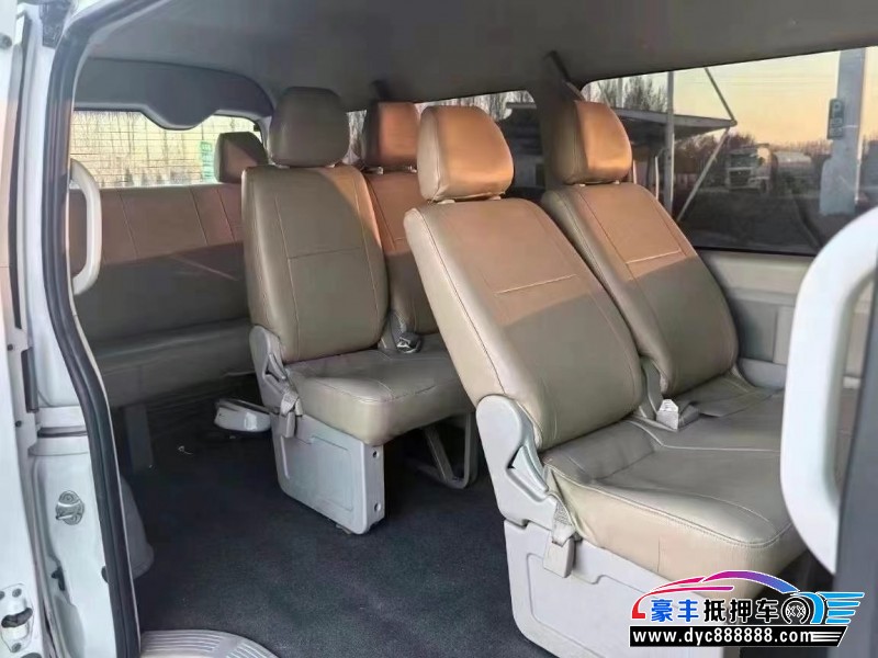 16年金杯海狮轿车抵押车出售