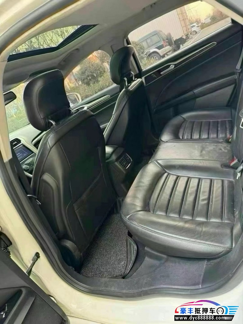 15年福特蒙迪欧轿车抵押车出售