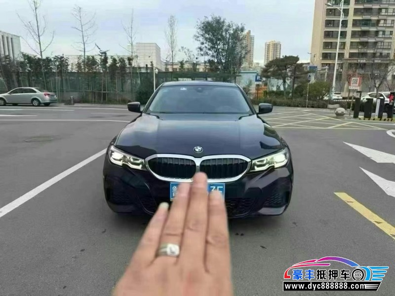 20年宝马3系轿车抵押车出售