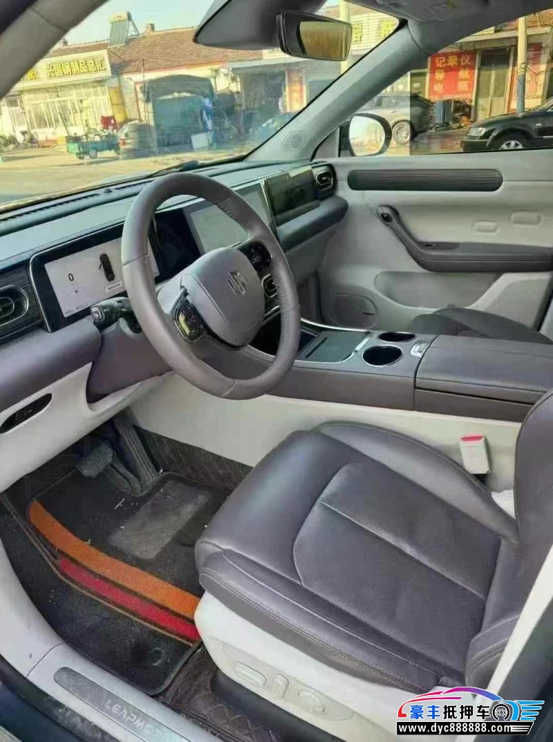 23年零跑C11轿车抵押车出售