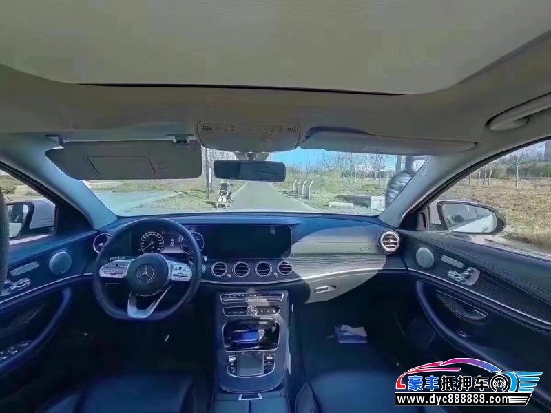 20年奔驰E轿车抵押车出售