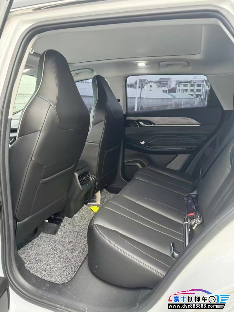 24年东风风神浩瀚轿车抵押车出售