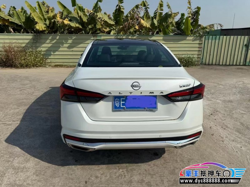 24年日产天籁轿车抵押车出售