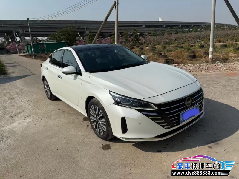 24年日产天籁轿车抵押车出售