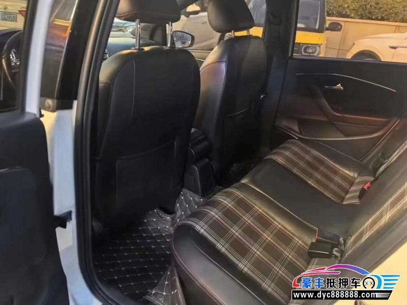 16年大众polo轿车抵押车出售