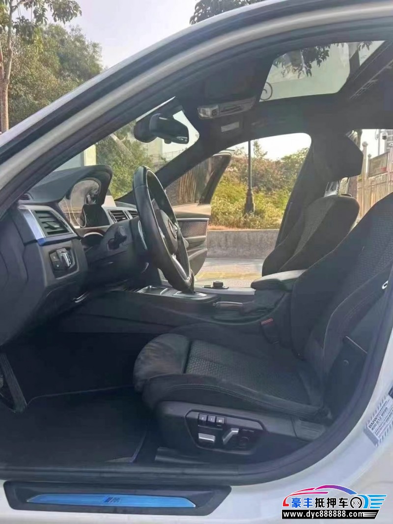 17年宝马3系轿车抵押车出售