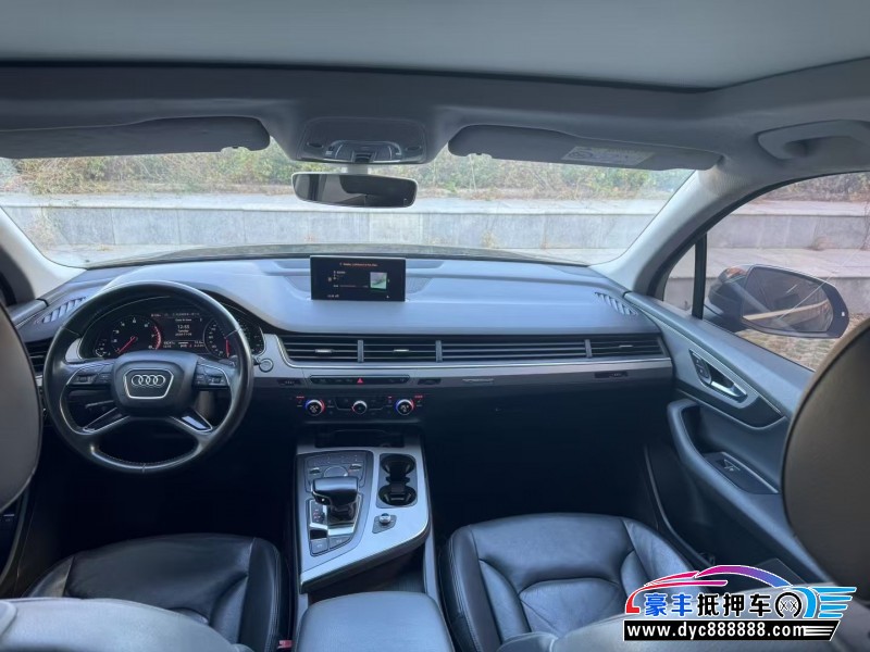 17年奥迪Q7轿车抵押车出售