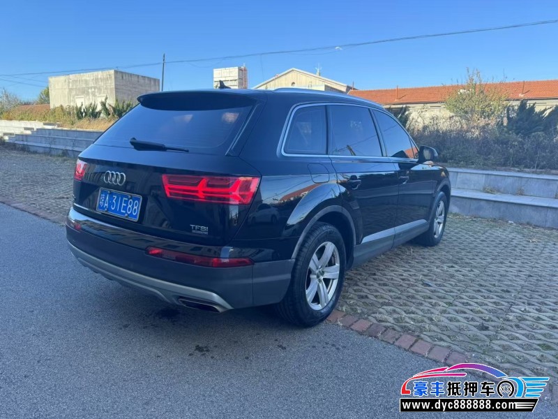 17年奥迪Q7轿车抵押车出售