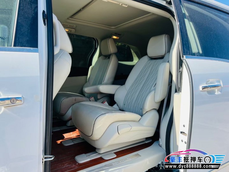 21年别克GL8轿车抵押车出售