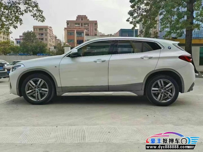 21年宝马X2轿车抵押车出售