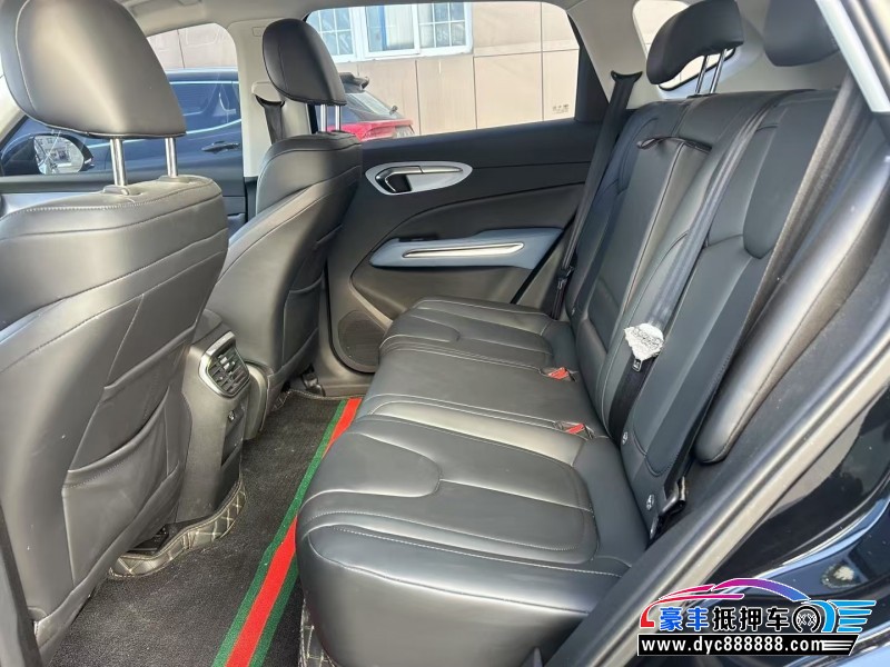 24年奔腾T90轿车抵押车出售