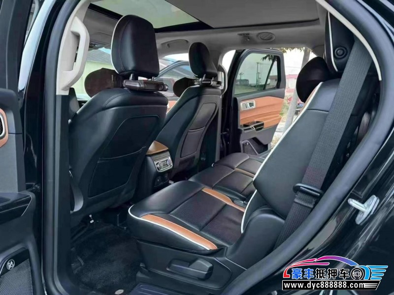 22年福特探险者轿车抵押车出售