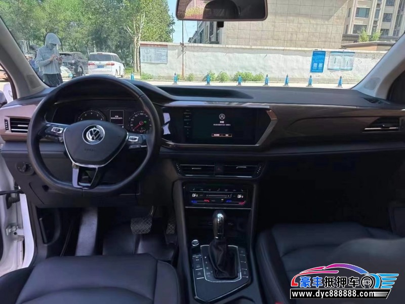 20年大众途岳轿车抵押车出售