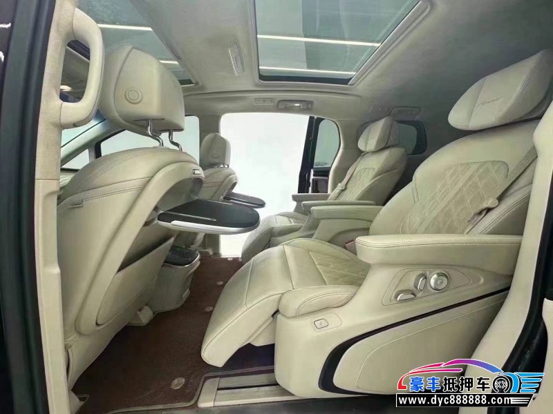 20年别克GL8轿车抵押车出售