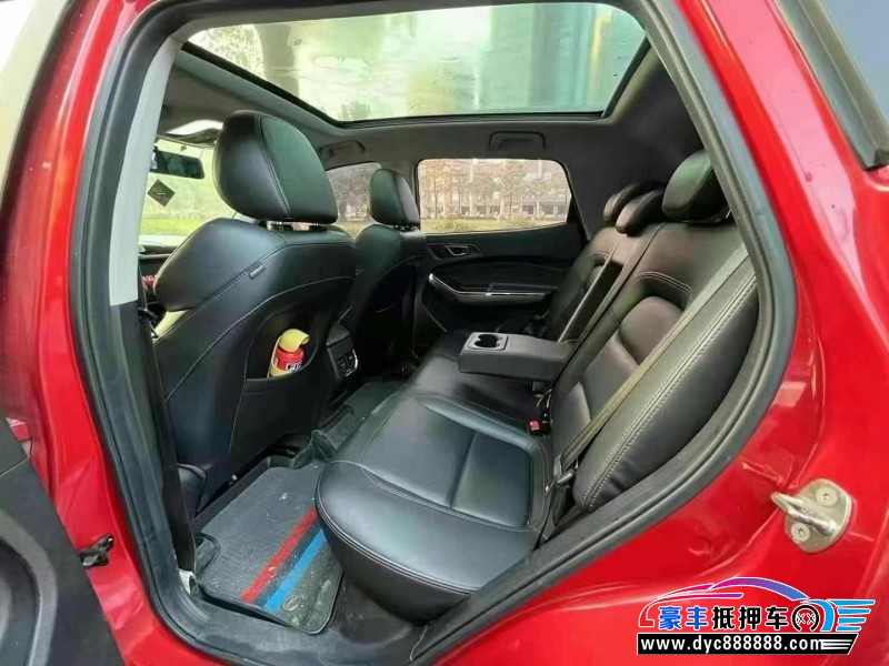 18年奇瑞瑞虎5x轿车抵押车出售