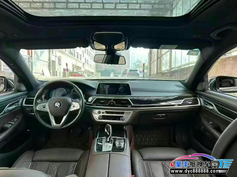 17年宝马7系轿车抵押车出售