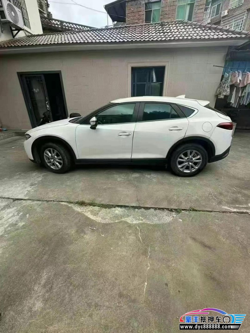 19年马自达CX-4轿车抵押车出售