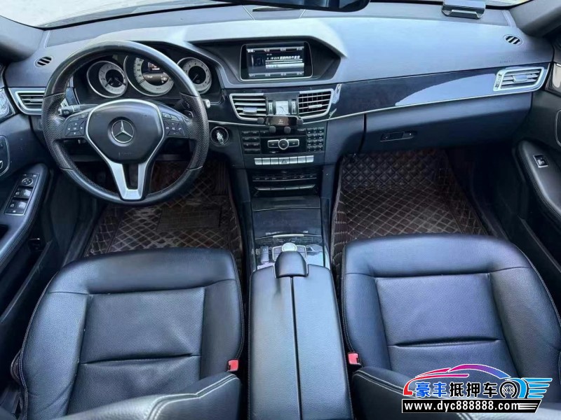 14年奔驰E轿车抵押车出售